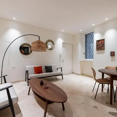 Sсаn Q,r-с0dе -- 3 Bedroom Apt In The Historic Center *